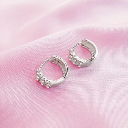 small silver huggie hoops