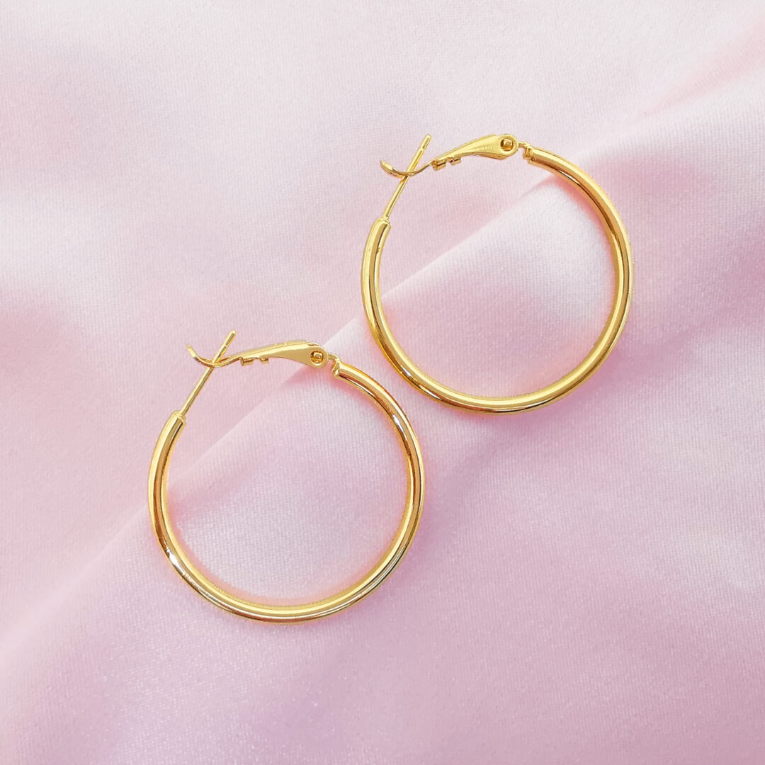 Golden basic plain hoops